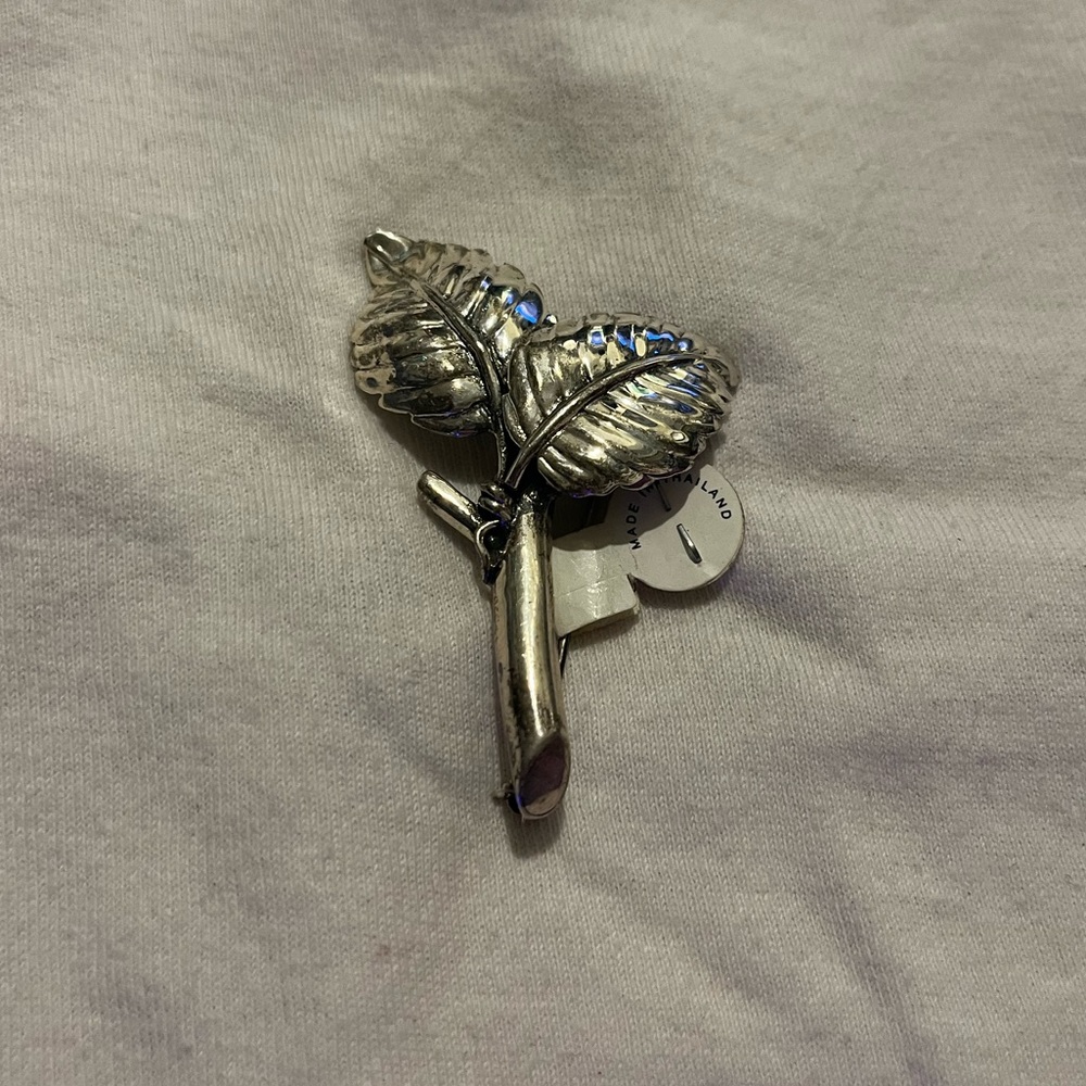🌱 Sterling Silver leaf brooch 🌱